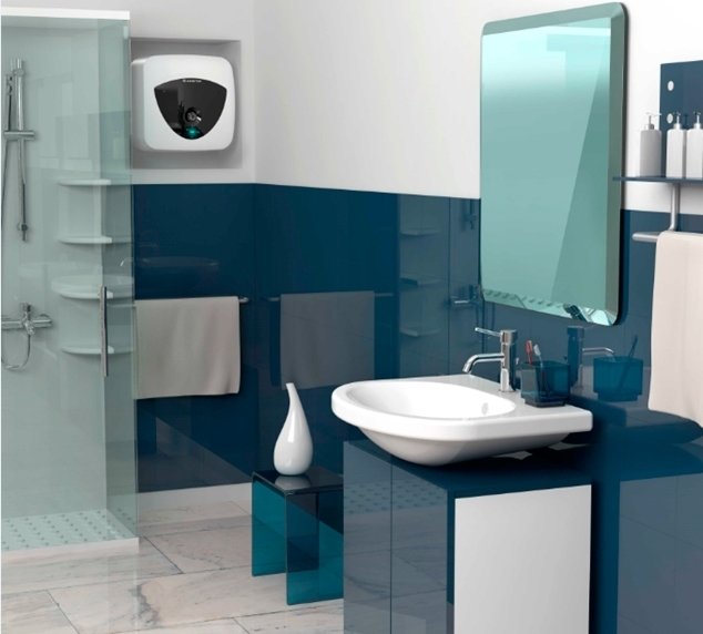 Ariston ABS ANDRIS LUX 15 UR для дачи компактный водонагреватель