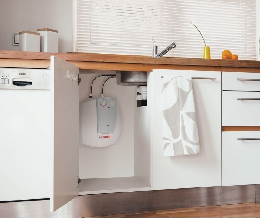 Bosch Tronic 2000T (mini) ES 015 5 1500W BO M1R-KNWVT электрический накопительный водонагреватель