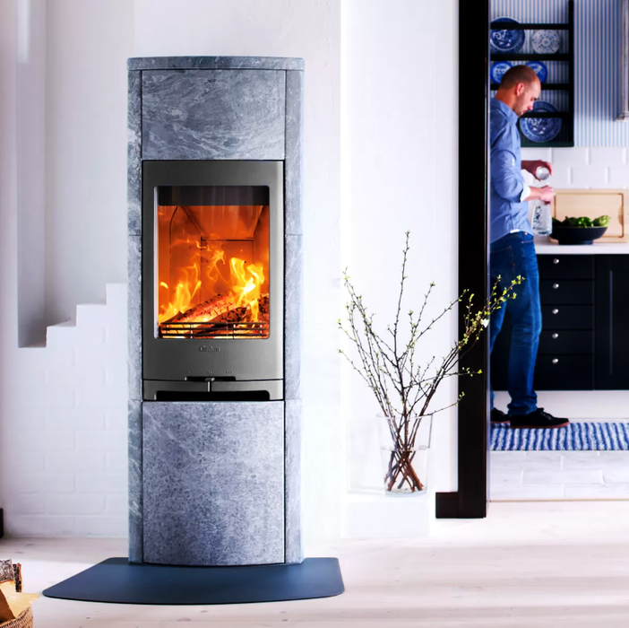 Contura 790T, талькомагнезит, металлическая дверца, отделанная талькомагнезитом печь-камин