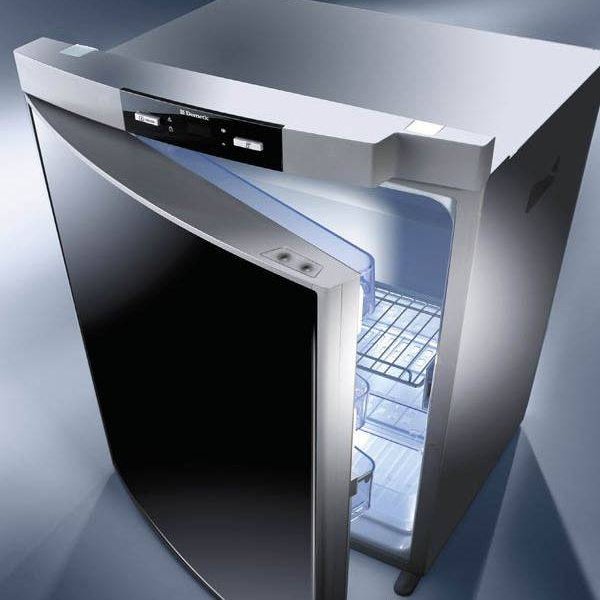 Dometic RMS 8401 Right абсорбционный автохолодильник более 60 литров