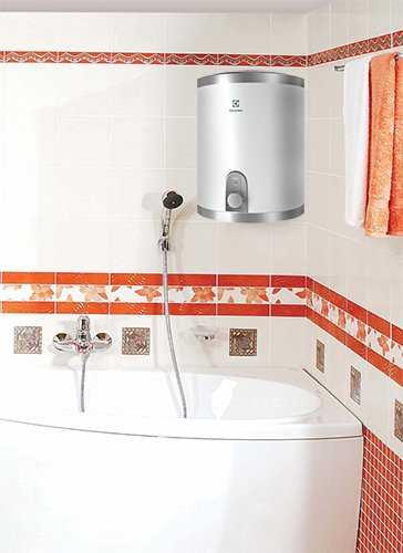 Electrolux EWH 15 Rival O механический компактный водонагреватель