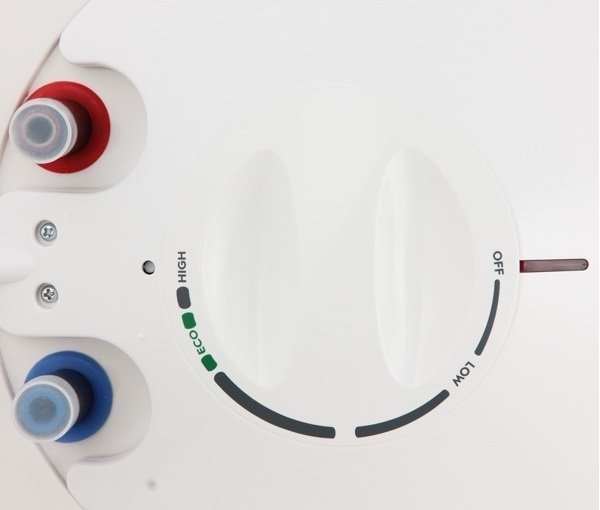 Electrolux EWH 50 Quantum Pro электрический накопительный водонагреватель