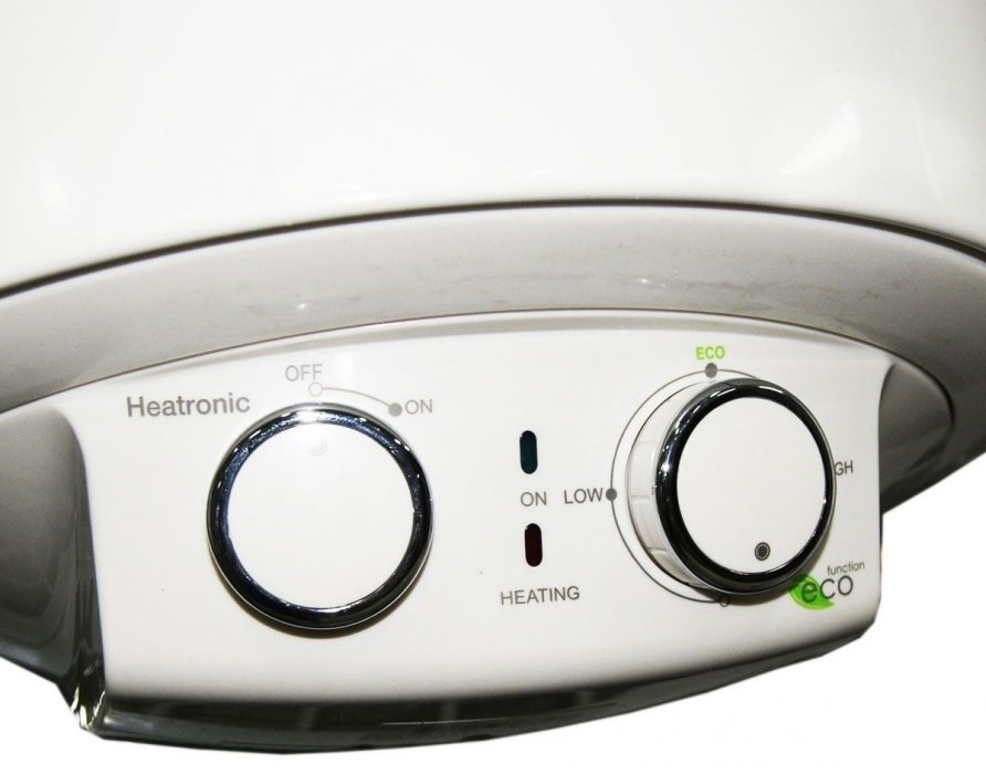 Electrolux EWH 80  Heatronic Slim DryHeat вместительный бак узкий водонагреватель