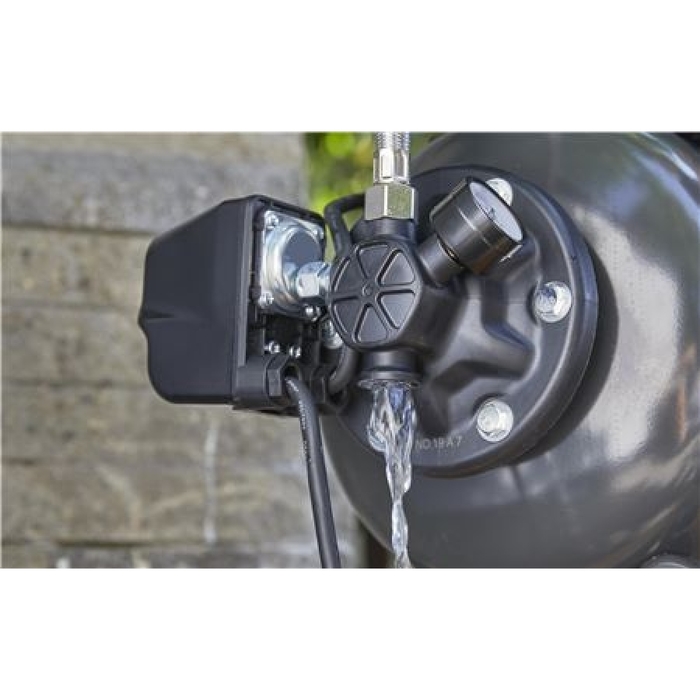 Gardena 3000/4 Classic (09020-29.000.00) автоматическая насосная станция