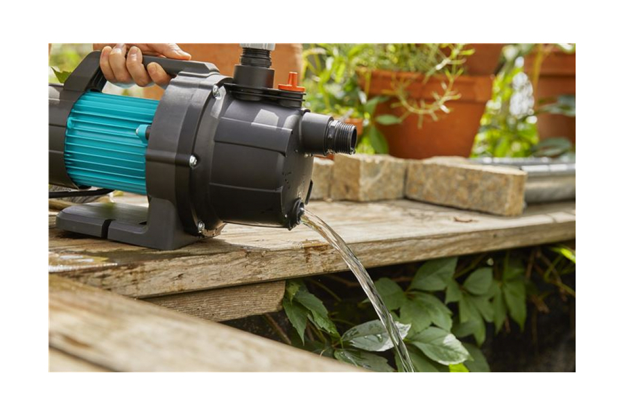 Gardena 3000/4 Classic (09011-29.000.00) с комплектом для подключения поверхностный насос