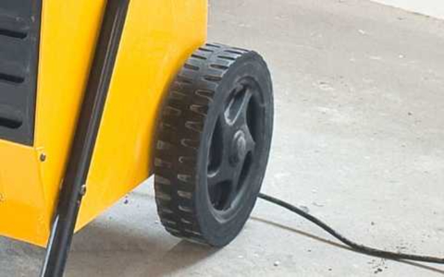 Master DH 92 для погреба компрессорный осушитель
