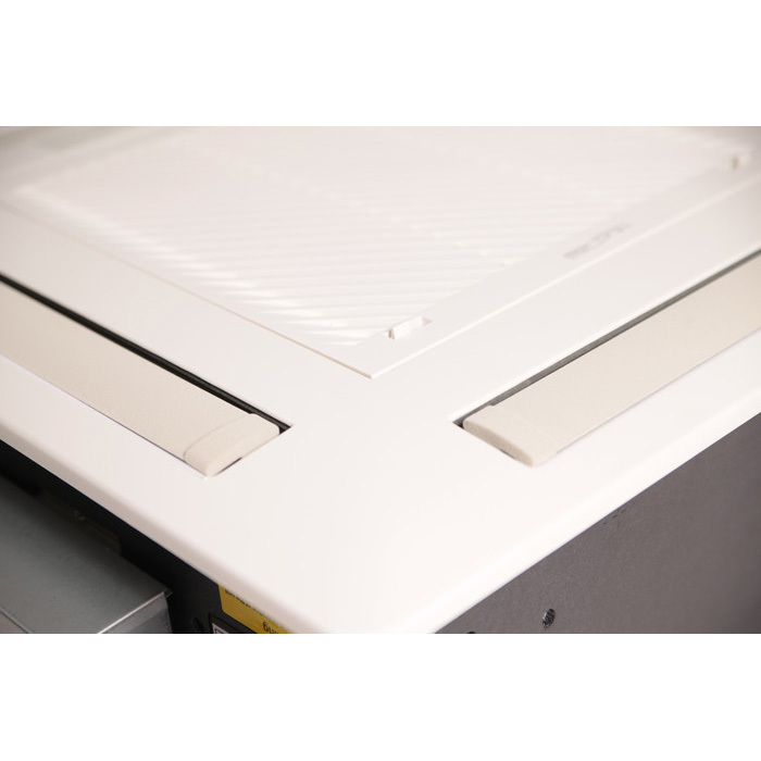 Aeronik AFP 51 XD-E (AT02) кассетный фанкойл до 3.5 кВт