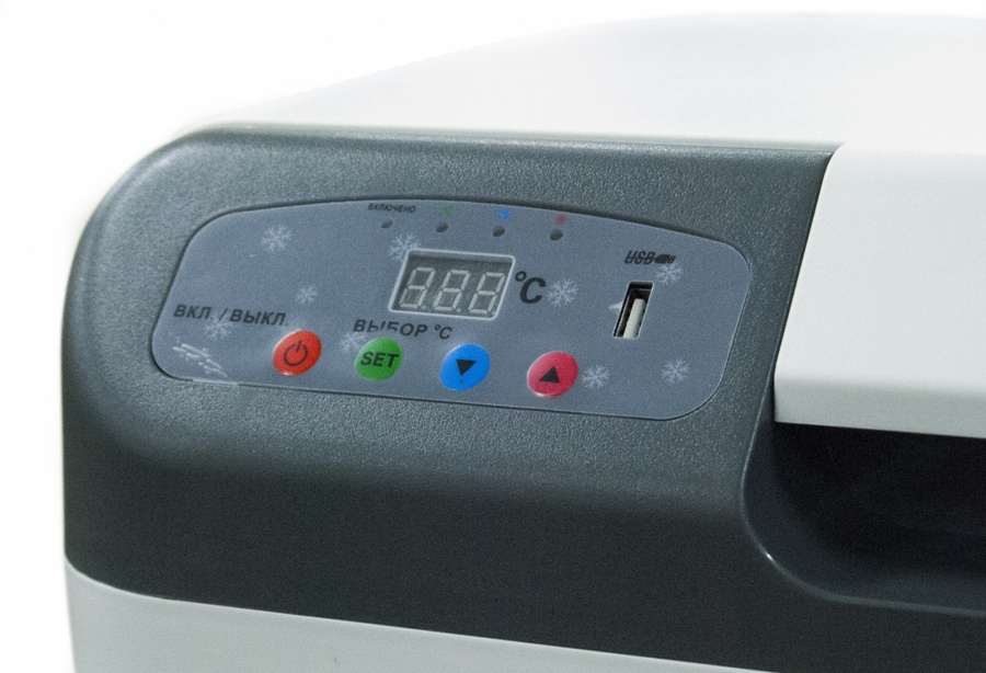 AVS CC-27WBC(программное цифровое управление, USB-порт) 27л 12V/24V/220V термоэлектрический автохолодильник