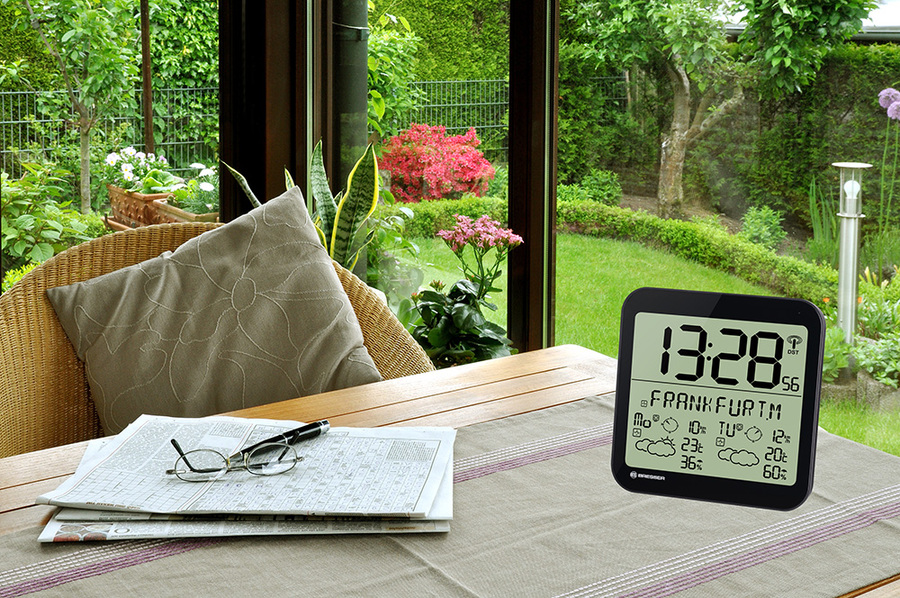 Bresser MyTime Meteotime LCD, черные проекционные часы