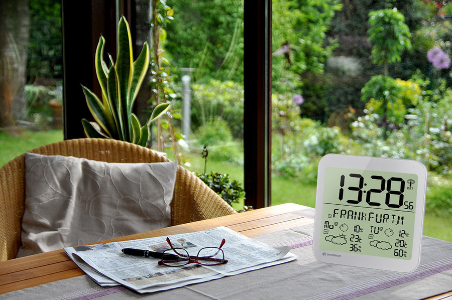 Bresser MyTime Meteotime LCD, серебристые проекционные часы