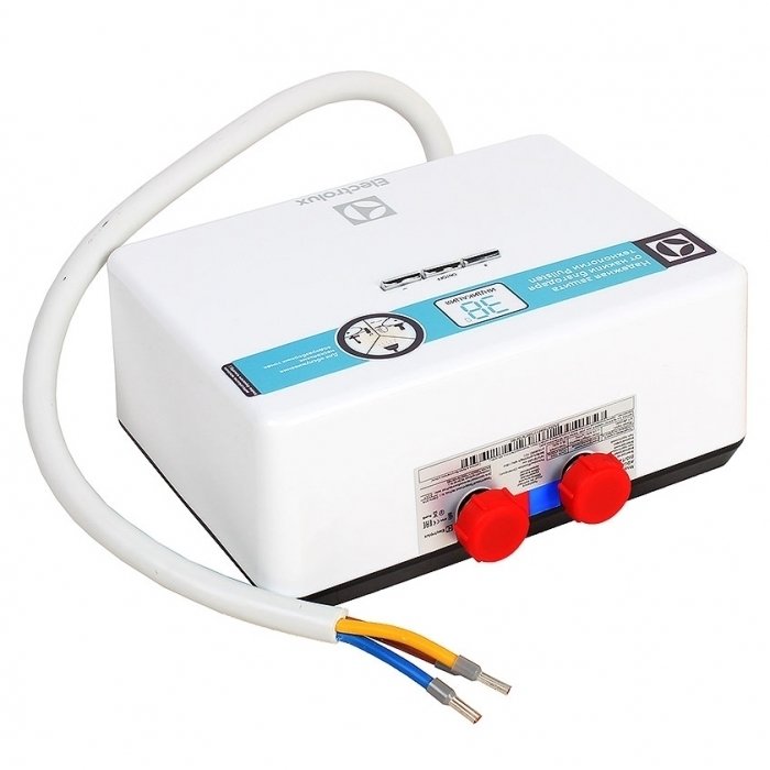 Electrolux NPX 4 Aquatronic Digital 2.0 напорный проточный водонагреватель 4 кВт
