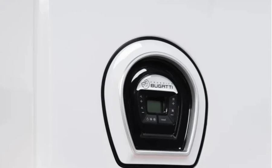Federica Bugatti 32В VARME 1-конт. с дисп. с датчиком бойлера настенный газовый котел