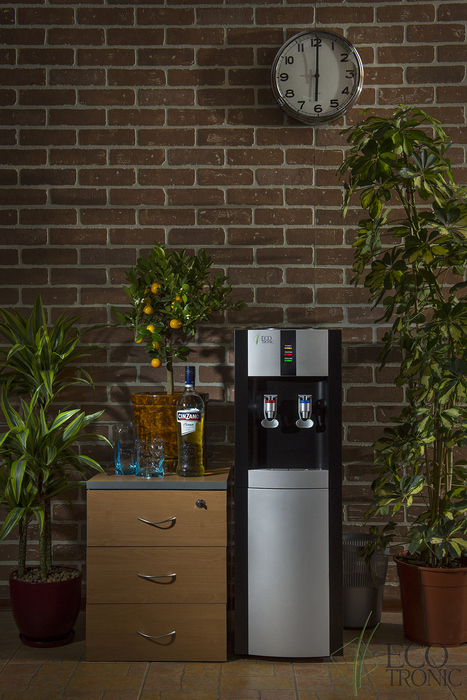 Ecotronic H1-U4L Black с ультрафильтрацией пурифайер для 20 пользователей
