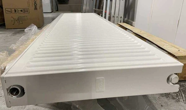 Kermi FKO 22 500x1800 уценённый стальной панельный радиатор уценённый
