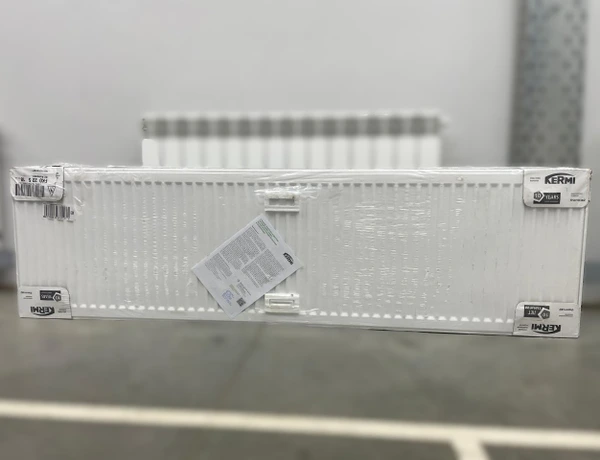 Kermi FKO 22 500x1800 уценённый стальной панельный радиатор уценённый