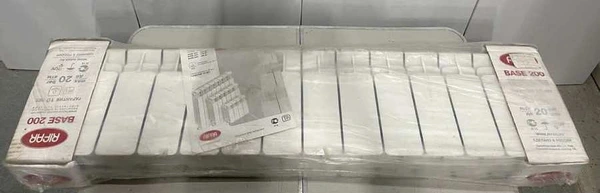 Rifar Base Ventil 200/14 секц. BVR уценённый биметаллический радиатор уценённый
