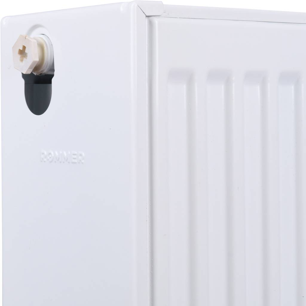 Rommer Compact 33/500/500 боковое подключение стальной панельный радиатор Тип 33