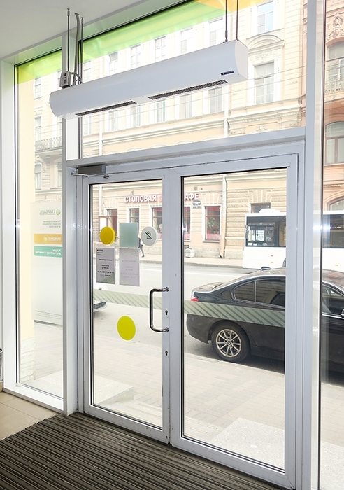Тепломаш КЭВ-130П5132W водяная тепловая завеса