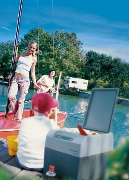 Waeco-Dometic TropiCool TC-21FL 24 вольта термоэлектрический автохолодильник